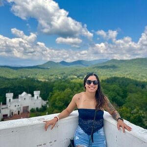 Meet your Posher, Anastasia